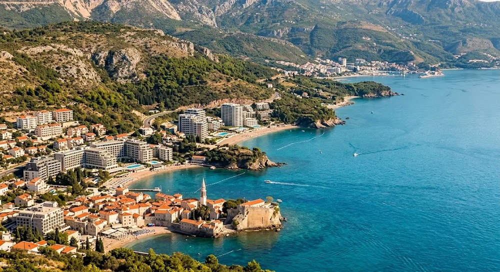 Srovnání pobřežních lokalit Budva, Bečići a Bar v Černé Hoře